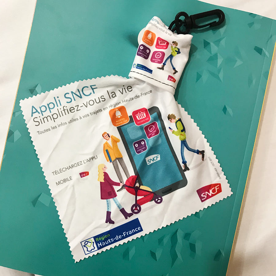 Lot Souvenirs Tour De France 2014 – Pin's, Lingette, Porte-clé, Jeton – Neufs